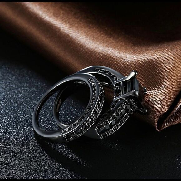 Black Grey CZ Diamond Engagement Bridal Wedding Band - Picture 6 of 8